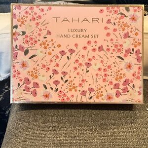 Tahari Luxury Hand Cream Set - Pink and Purple Floral.  New in Box